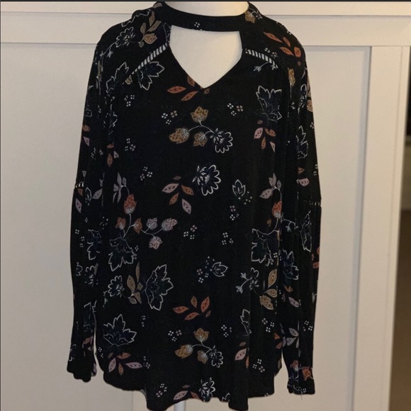 Maurices Large Fall and Leaves Long-Sleeve Fall Shirt - Picture 4 of 13